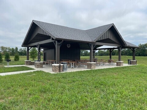 New shelter at Kathryn Stagge-Marr Park
